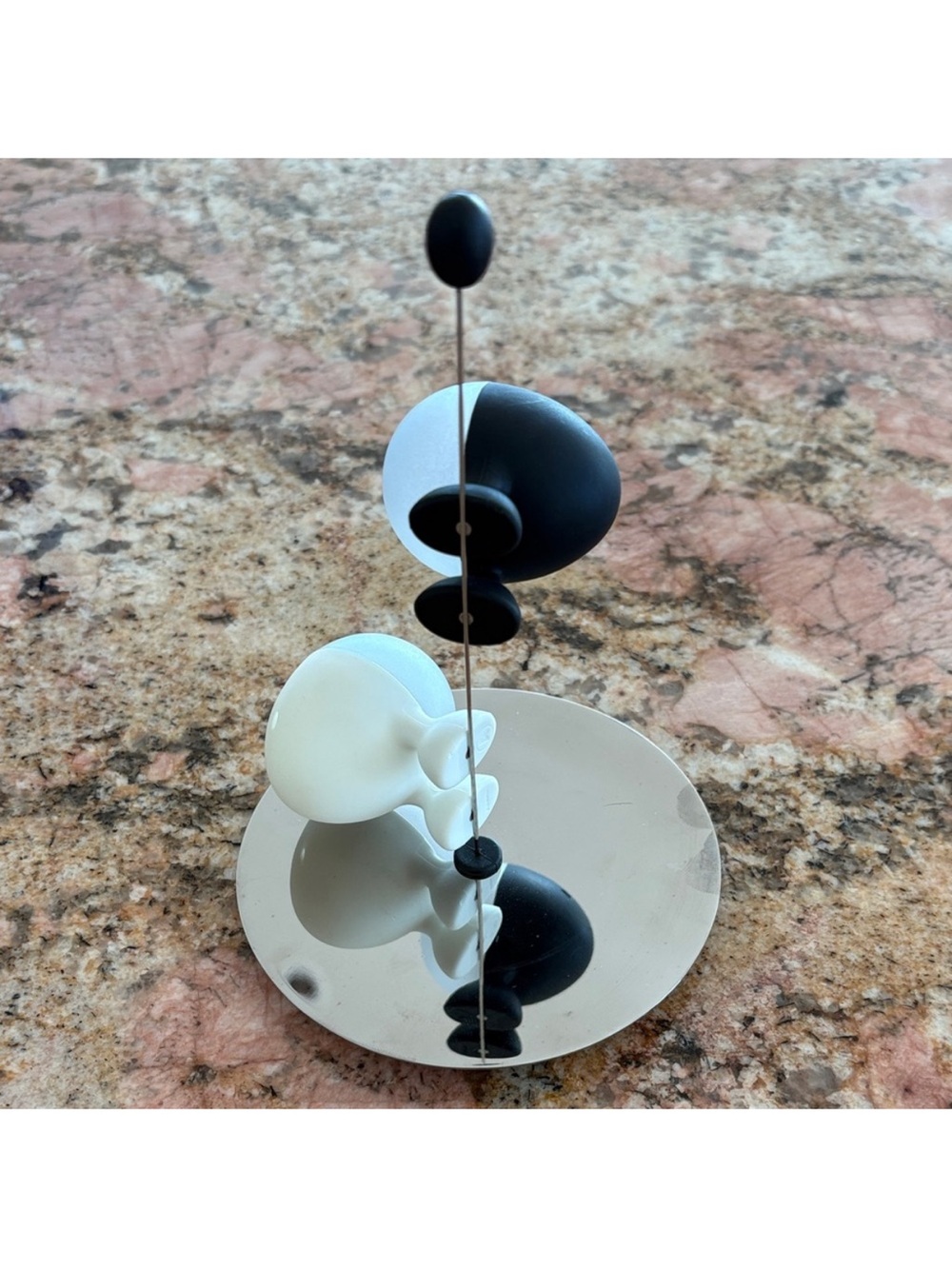🗽Alessi Salt & Pepper Shakers 🧂